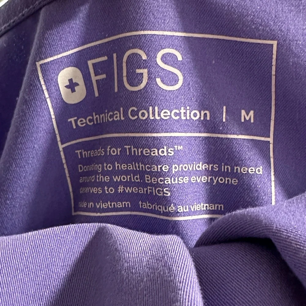 Figs Women's V-Neck Short Sleeve and Jogger Pants - Purple - Picture 3 of 4